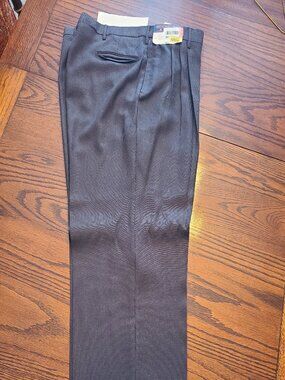 NWT Roundtree & Yorke Pleated Cuffed Dress Pants Gray Micro-Pattern 42x30